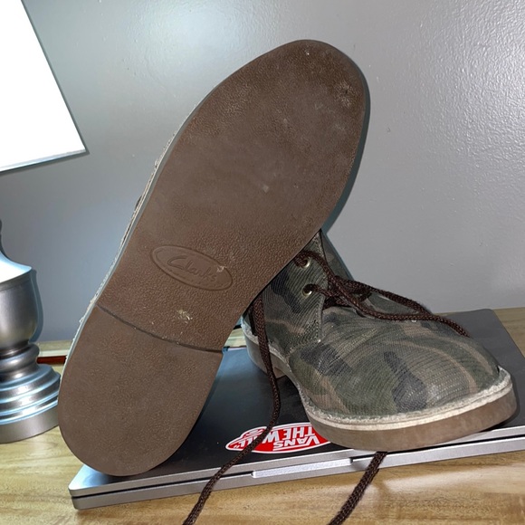 Clarks mens shoes 10 1/2 - Picture 3 of 3